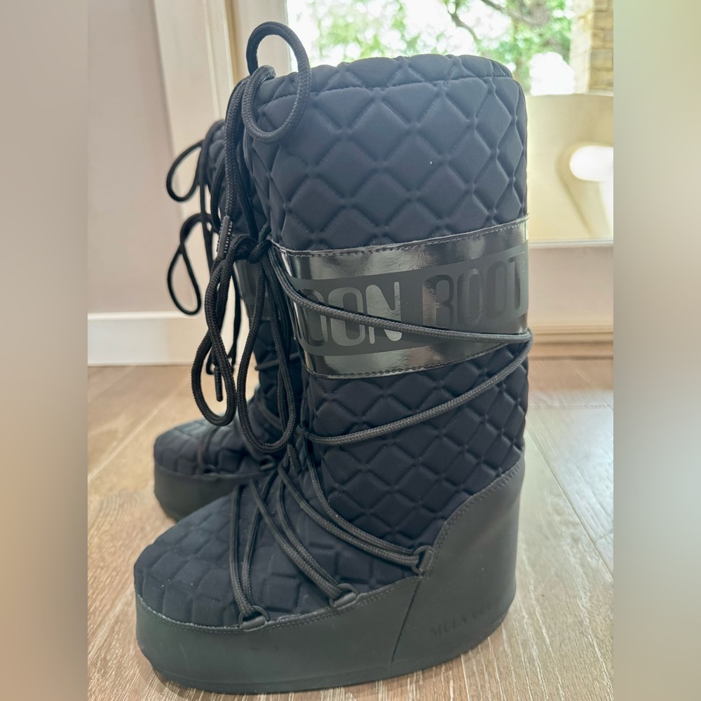 Moon Boot icon Black Quilted Boots 39/41 8-9.5 - Picture 10 of 12